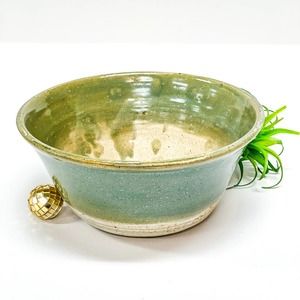 Handmade Pottery Bowl / Studio Pottery Bowl / Studio Pottery Dish / Glazed Bowl